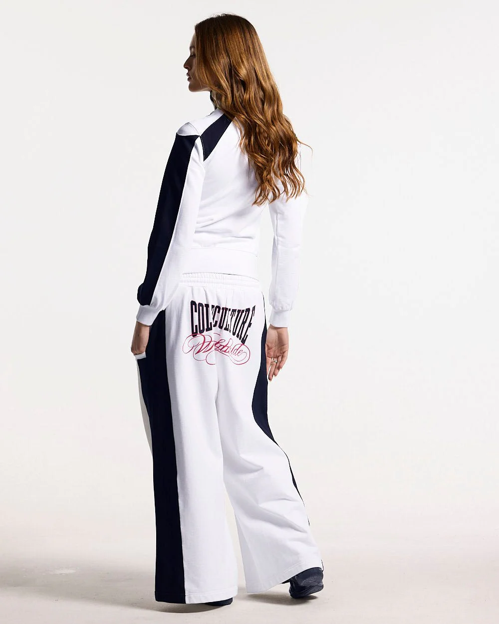 NIA SET ZIP UP WHITE & BLACK - Image 6