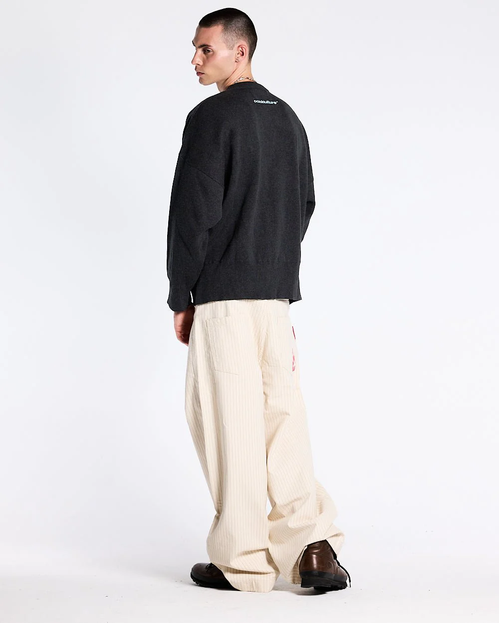 YURE KNIT DARK GREY - Image 8